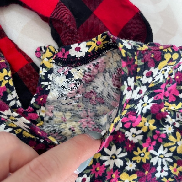 🌻3/25$ Set of 3 baby girl tops : 6-12 months - Picture 3 of 4